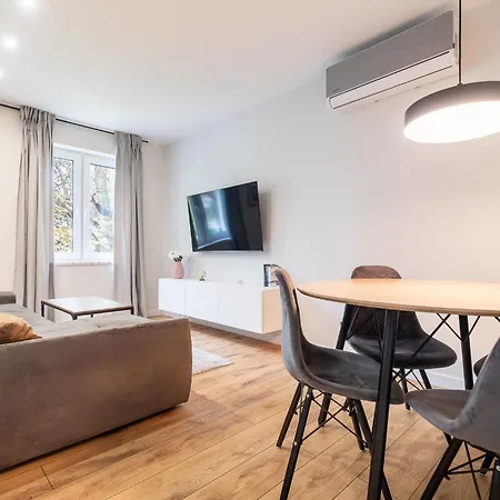 Swieradowska 12 By Homeprime * فروتسواف